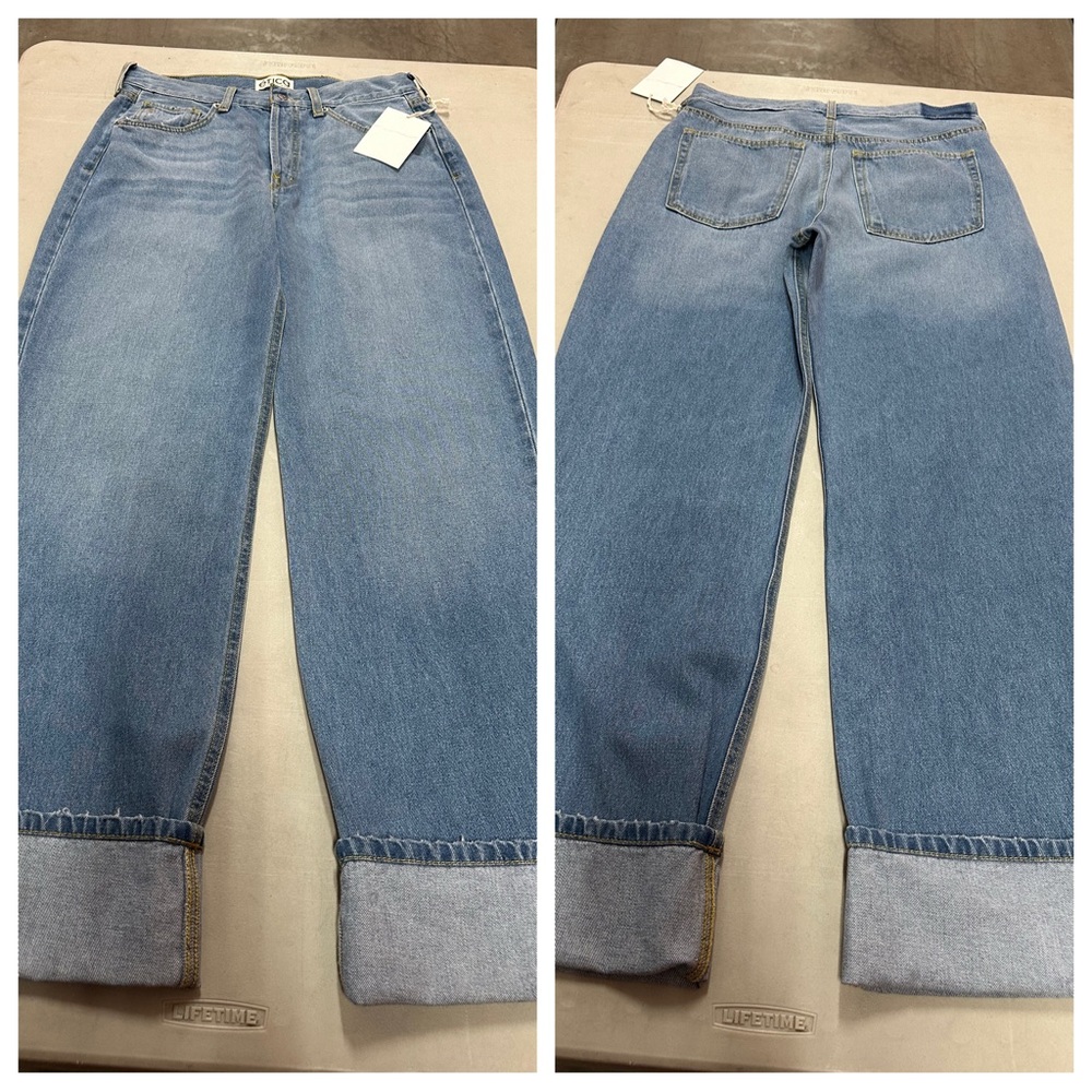 ETICA Ethically Made jeans B103
STANTON WIDE LEG W/CUFF size 30
Inseam: 31”
…